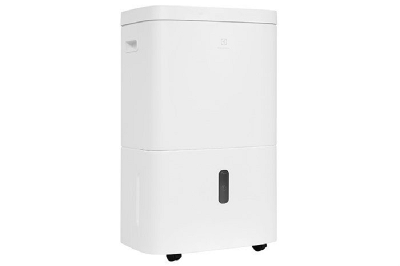 1. Electrolux EDH10TRBW1 có công suất hút ẩm 10 lít/ngày, phù hợp phòng dưới 42m². Máy chạy êm với độ ồn 35 dB, bình chứa 4,8 lít và tiêu thụ điện chỉ 220 W.