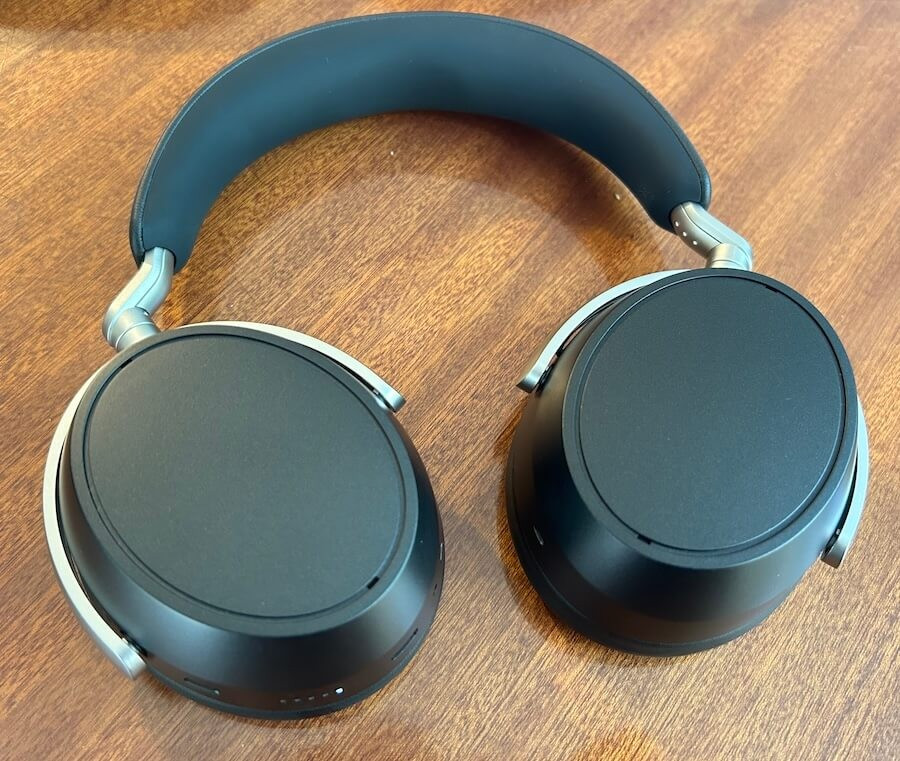 Người dùng còn có thể tinh chỉnh âm thanh chi tiết bằng bộ EQ mới với khả năng so sánh A/B và lọc thông minh.