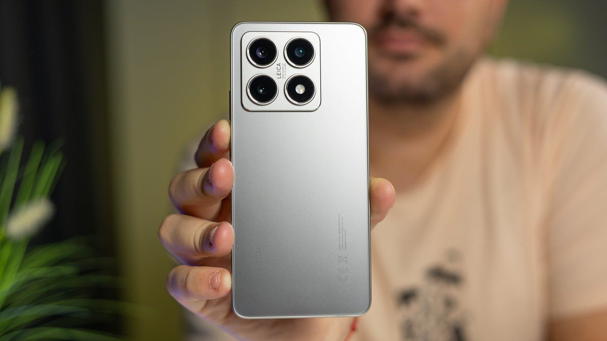 2. Xiaomi 14T gây ấn tượng với khả năng kháng nước chuẩn IP68, cho phép ngâm ở độ sâu 1,5 mét trong 30 phút.