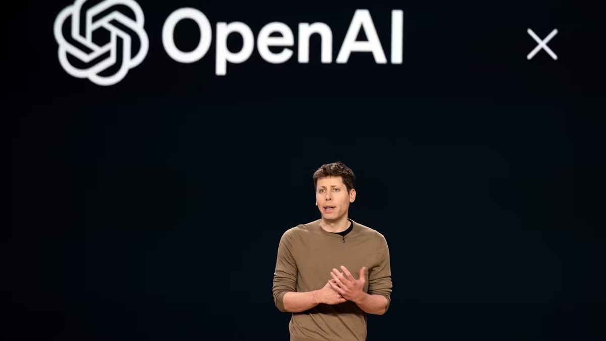 Các chuyên gia cho rằng OpenAI thực chất đang ưu tiên cắt giảm chi phí vận hành.