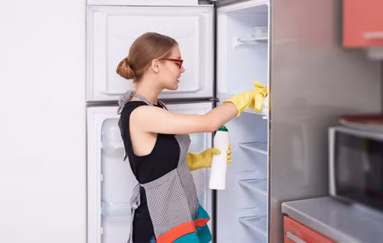 Để tiết kiệm điện hiệu quả, người dùng nên điều chỉnh nhiệt độ hợp lý, tắt thiết bị khi không sử dụng, bảo trì định kỳ và cải thiện khả năng cách nhiệt, qua đó giảm đáng kể chi phí trong mùa nắng nóng.