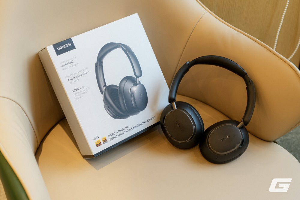 Ugreen Studio Pro sở hữu thiết kế gọn gàng, dễ đeo và chất liệu hoàn thiện tốt trong tầm giá.