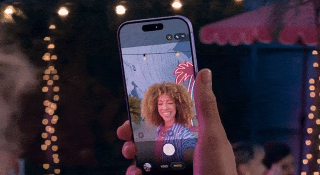  Selfie giờ không chỉ là ảnh cá nhân mà còn là ngôn ngữ giao tiếp trên mạng xã hội và video call.