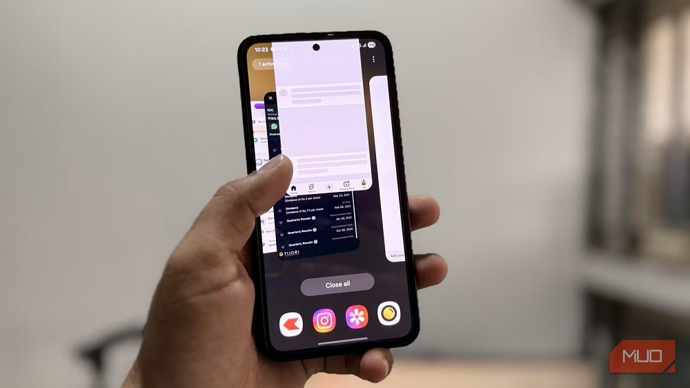 Cảm giác “dọn dẹp” menu đa nhiệm thực chất không giúp máy chạy nhanh hơn. (Ảnh: MUO)