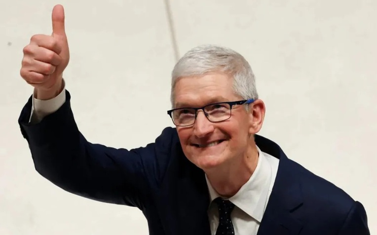 Dưới thời Tim Cook, Apple tập trung vào dịch vụ thuê bao và chip tự thiết kế.