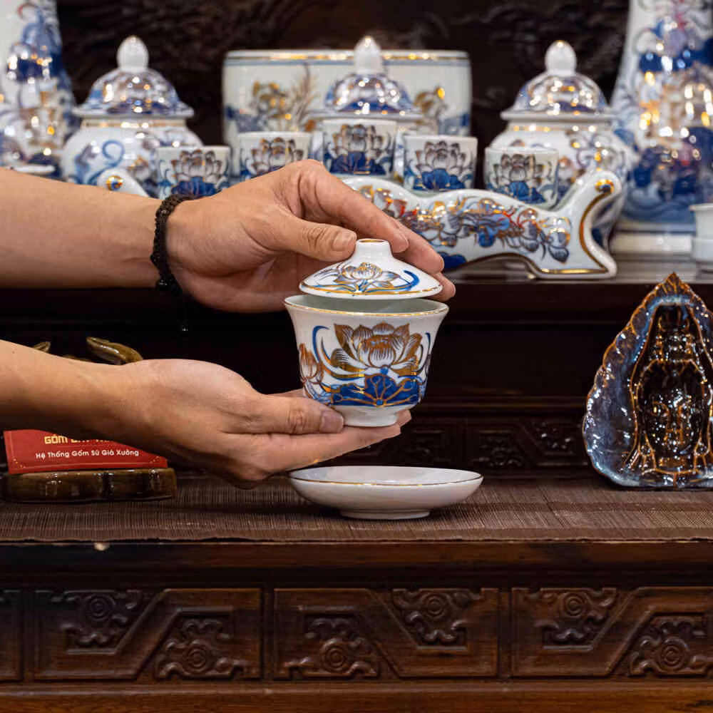 Vật đặt ngay cạnh bát hương nhưng ít được để ý: Nhiều nhà dùng sai cách mà không biết - Ảnh minh họa