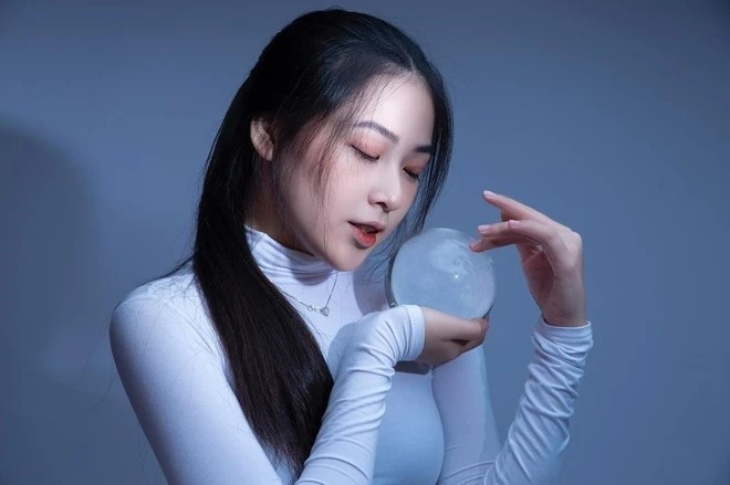 Dù từng được chú ý nhờ nhan sắc và câu chuyện “đẩy thuyền”, Bảo Ngọc dần mờ nhạt và gần như biến mất khỏi làng LMHT Việt.