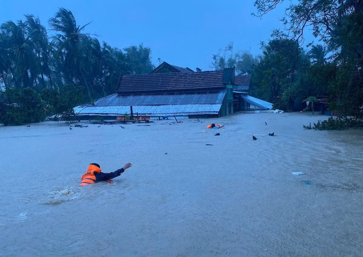 Ngập lụt còn kéo dài ở Bình Định cũ, Phú Yên cũ và Khánh Hoà.