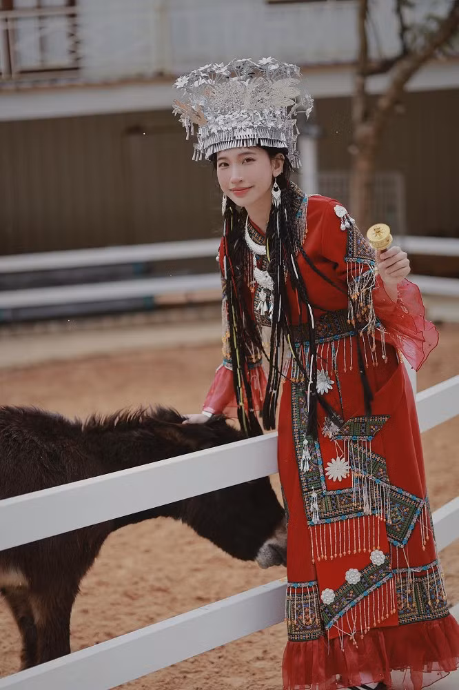 Câu trả lời khiến mọi người “đứng hình” là: “Lấy cả hai!”, nhận được hàng nghìn lượt thích.