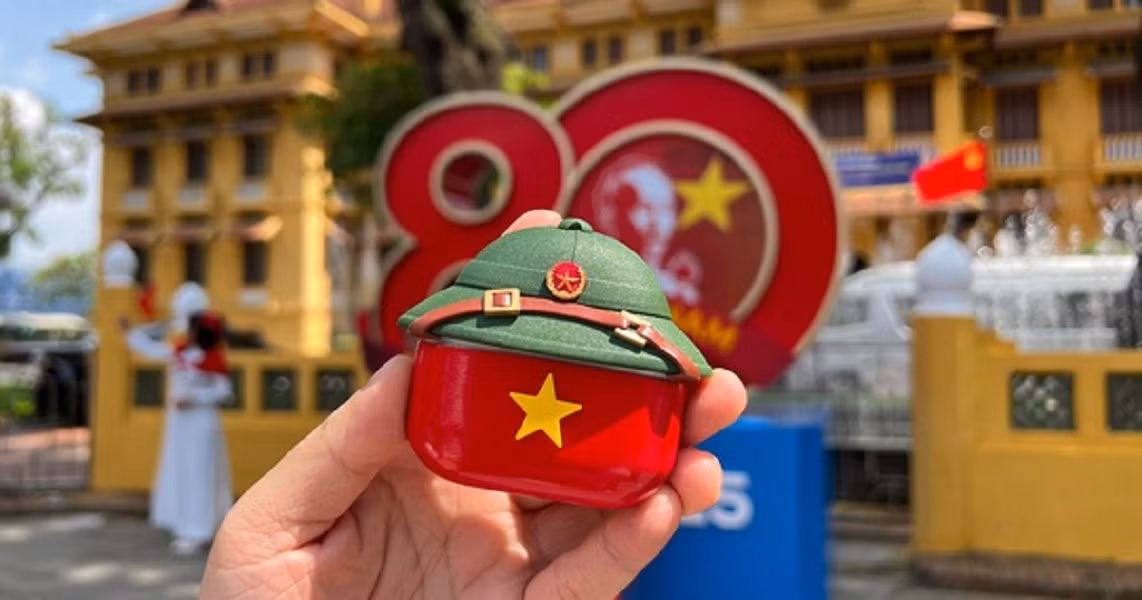 Mỗi chiếc ốp là minh chứng rằng người Việt hoàn toàn có thể làm nên sản phẩm thủ công tinh xảo, giàu bản sắc.