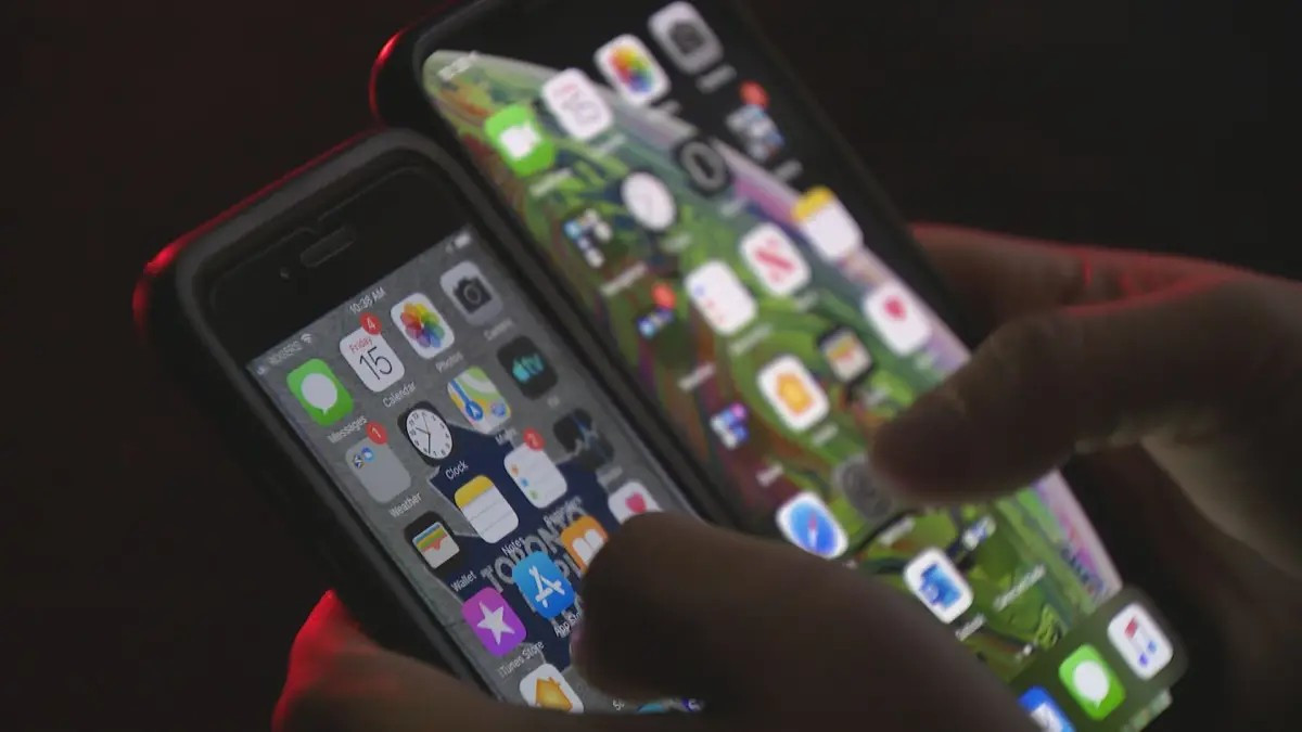 Người dùng ẩn danh trên diễn đàn ẩn danh khét tiếng 4chan đã tải xuống hàng ngàn ảnh riêng tư chỉ bằng vài cú click, như đang truy cập Google Drive công khai.