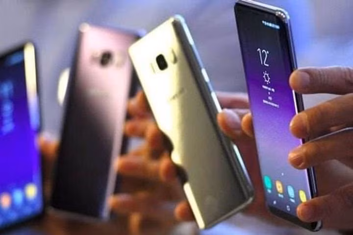 Theo số liệu từ Bộ Công nghiệp và Công nghệ Thông tin Trung Quốc (MIIT) được Tân Hoa Xã công bố, Trung Quốc đã sản xuất tới 1,26 tỷ thiết bị di động chỉ trong 8 tháng đầu năm 2025.