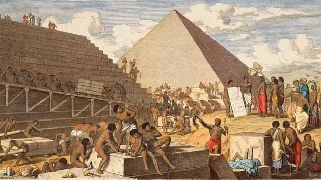 Trên công trường xây dựng kim tự tháp Ai Cập. (Nguồn: Neville Dear)