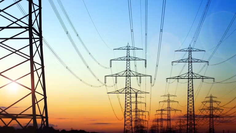 Nhu cầu điện từ các trung tâm dữ liệu AI và khai thác tiền điện tử đang tăng vọt, tạo sức ép lớn lên lưới điện toàn cầu.