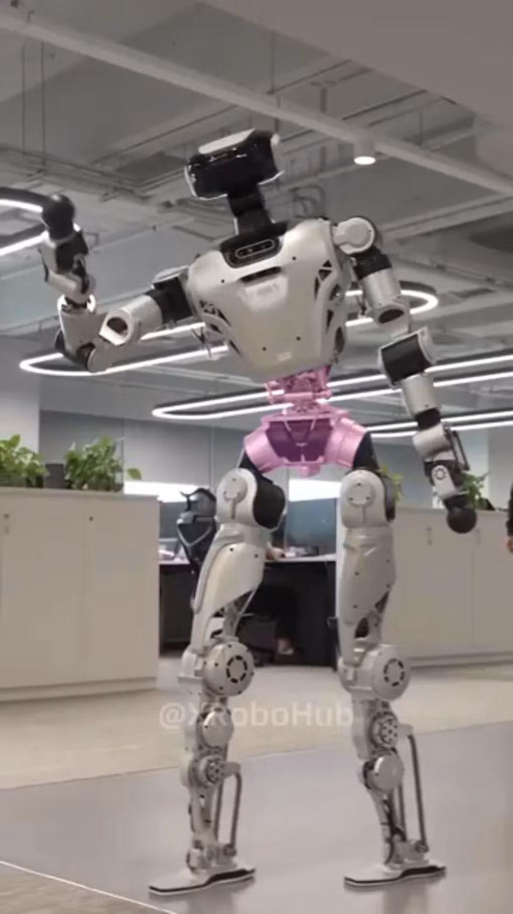 Hệ thống cảm biến và AI tích hợp giúp nó nhận diện địa hình theo thời gian thực.(Ảnh: Reddit)