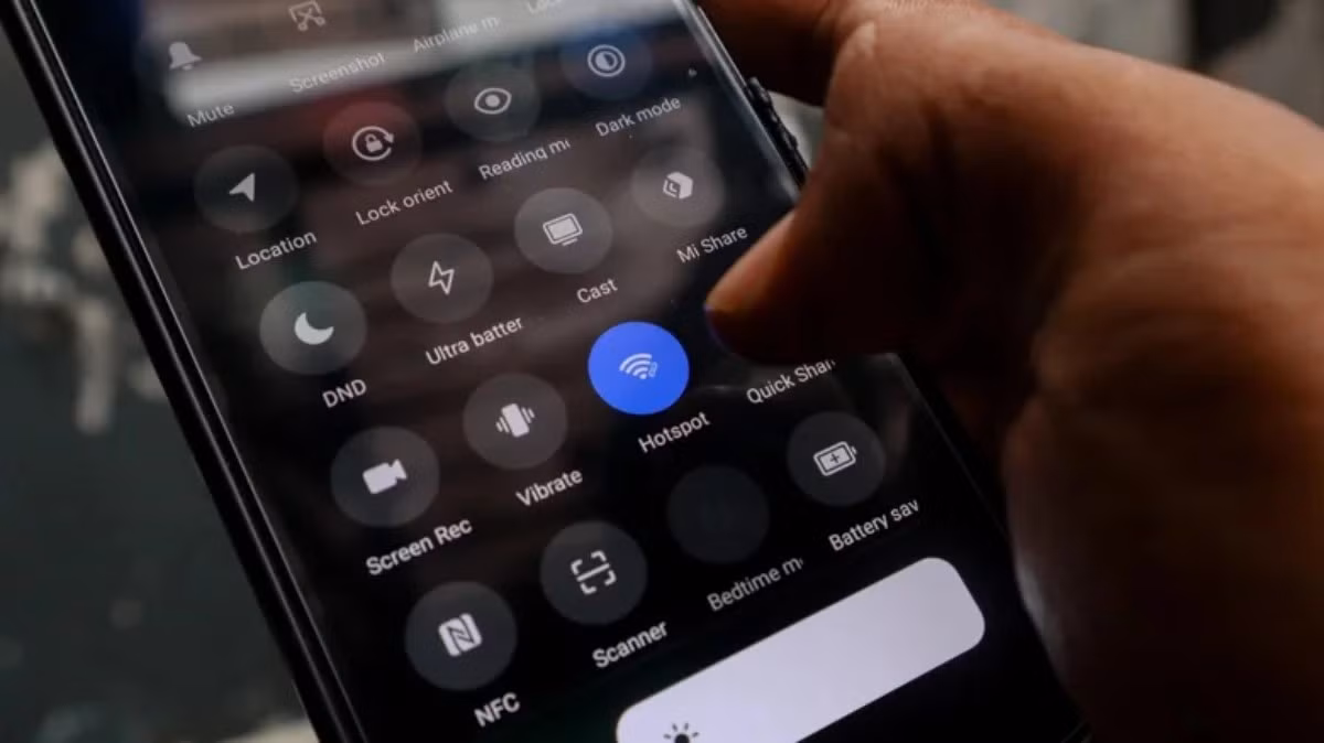 Nhiều người thường bỏ quên điện thoại cũ, nhưng thực tế nó có thể trở thành bộ phát Wi-Fi hữu ích.