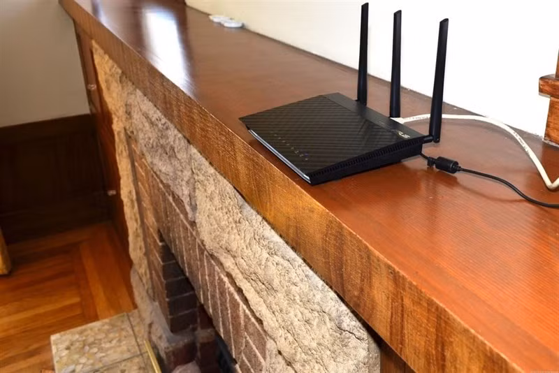 Tuy nhiên theo các chuyên gia công nghê, ánh nắng trực tiếp có thể khiến thiết bị nóng lên, làm giảm hiệu suất.