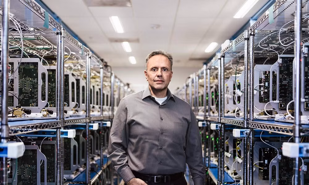 Trong memo gửi nhân viên, ông khẳng định yêu nhóm của mình và không có kế hoạch ra đi.