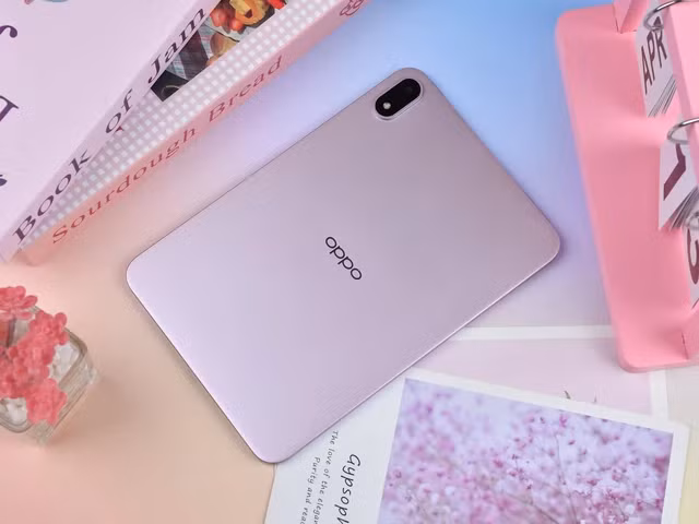 Ngoài ra, OPPO Pad Mini còn hỗ trợ bút OPPO Pencil 3 Pro với 16.000 mức lực nhấn cùng các tính năng AI như tạo sơ đồ, ghi chú thông minh phục vụ học tập và công việc.