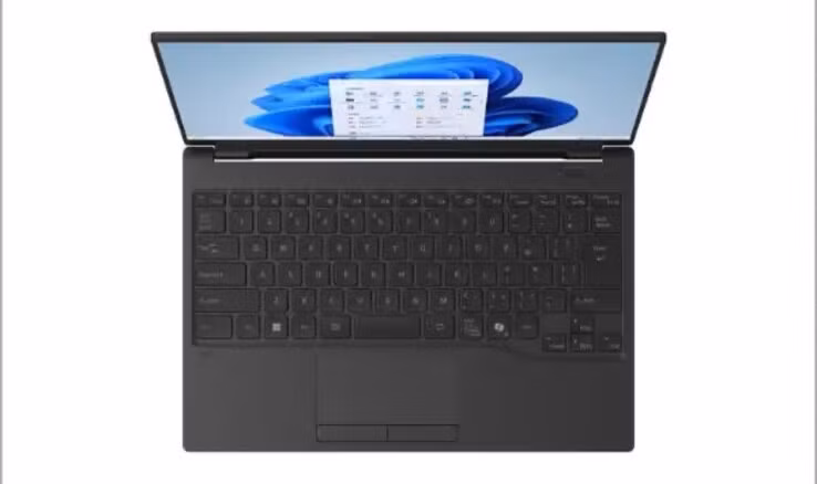 Bên trong, Fujitsu trang bị chip Intel Core Ultra 7 255U, RAM 16GB và SSD 512GB, đủ sức xử lý đa nhiệm, công việc văn phòng và đồ họa nhẹ với GPU Intel Arc tích hợp.