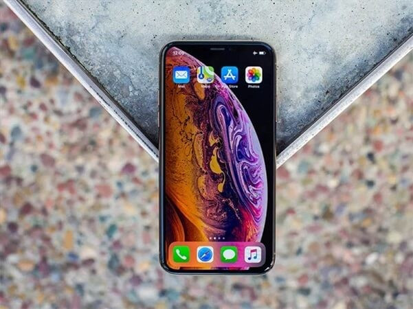 Tại Việt Nam, iPhone 11 Pro mới đã biến mất khỏi kệ hàng chính hãng và chỉ còn xuất hiện trên thị trường máy cũ.