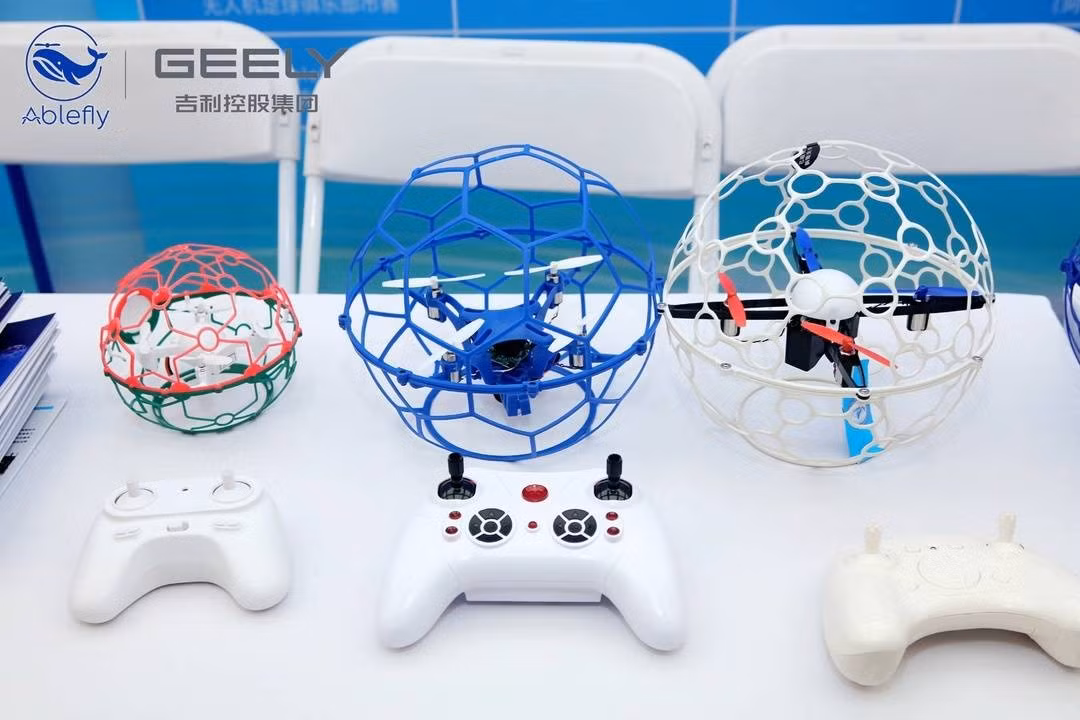 Thể thức loại trực tiếp khắc nghiệt đã sàng lọc từ hơn 1.000 đội xuống còn 16 đội mạnh nhất.