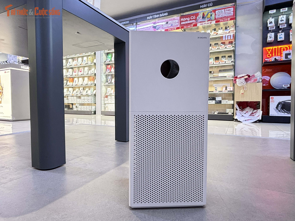 Trong bối cảnh ô nhiễm không khí ngày càng gia tăng, Xiaomi Air Purifier 4 Lite được xem là giải pháp đáng chú ý cho không gian sống trong lành.