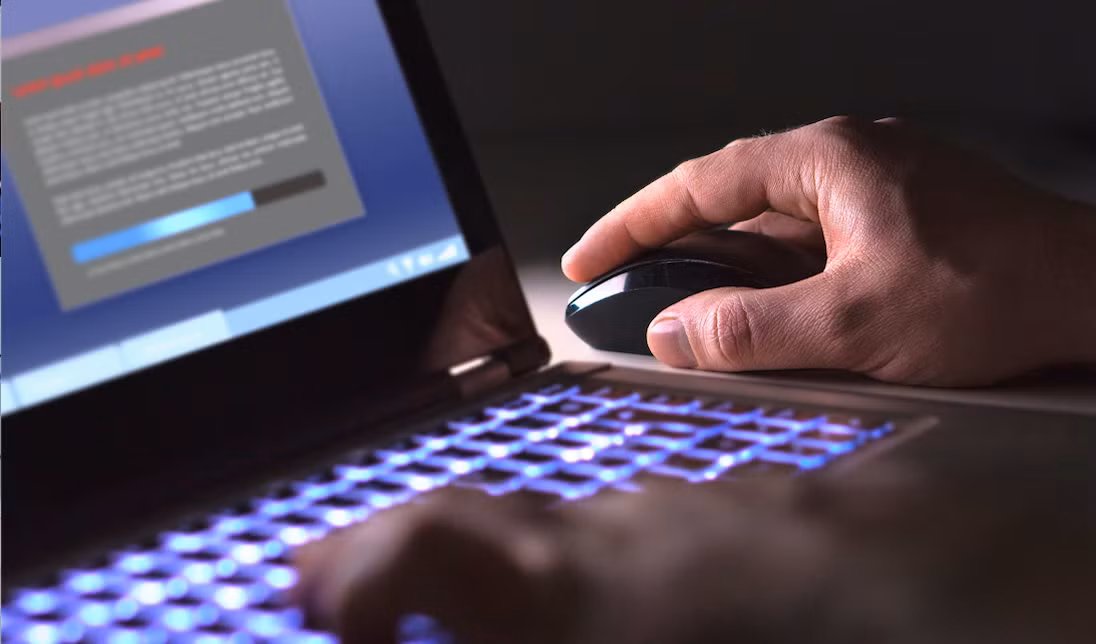 IDMerit còn làm rò rỉ dữ liệu KYC, bao gồm họ tên, ngày sinh, địa chỉ, số điện thoại và giấy tờ tùy thân.