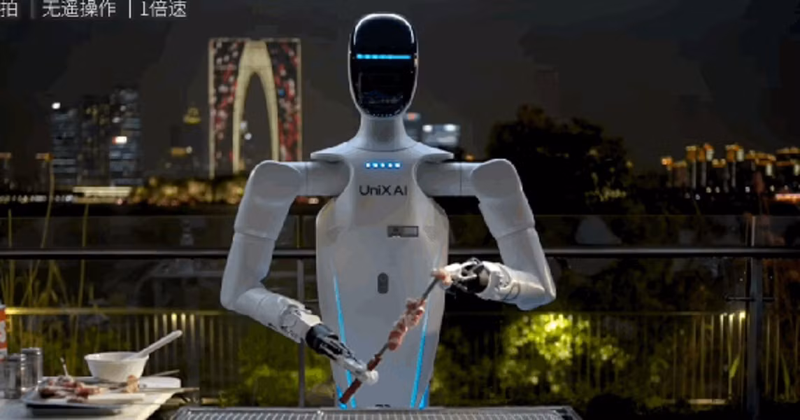 Các chuyên gia dự đoán robot trông trẻ và robot đầu bếp sẽ sớm phổ biến trong từng ngôi nhà.