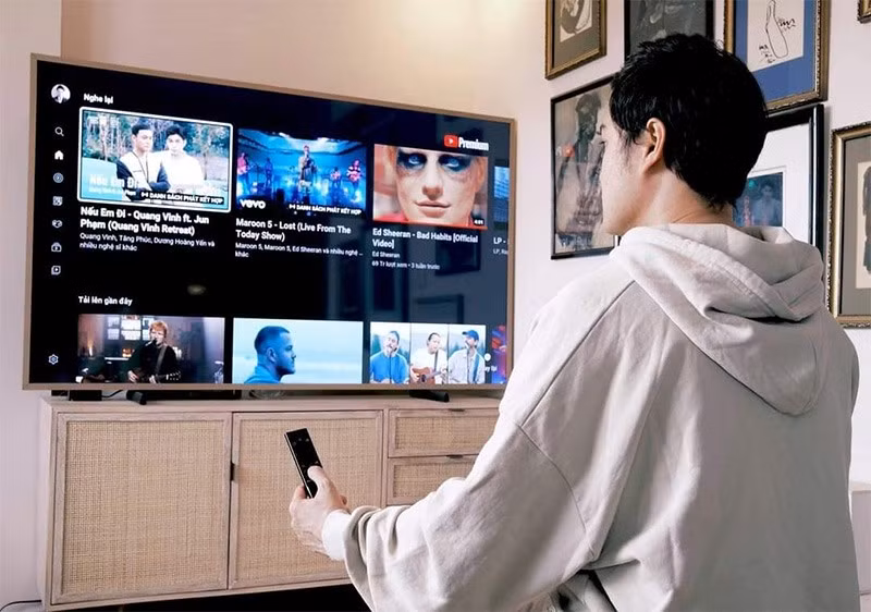 Việc người Mỹ xem YouTube chủ yếu trên TV từ năm 2024 đã biến nền tảng này thành một “kênh truyền hình” thực thụ trong phòng khách.