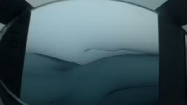 Sau đó, một lỗ khoan nhỏ được tạo ra để hạ máy quay xuống hang động ngập nước.(Ảnh: theconversation)