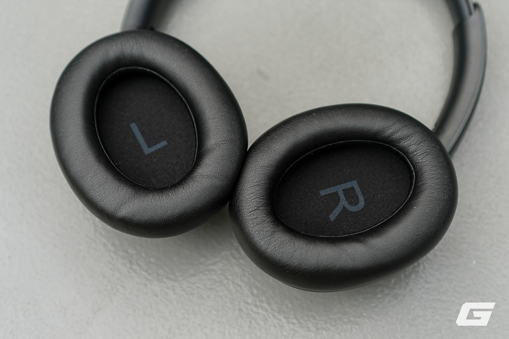 Tai nghe hỗ trợ chống ồn chủ động (ANC), xuyên âm, kết nối đa thiết bị và codec LDAC cao cấp.