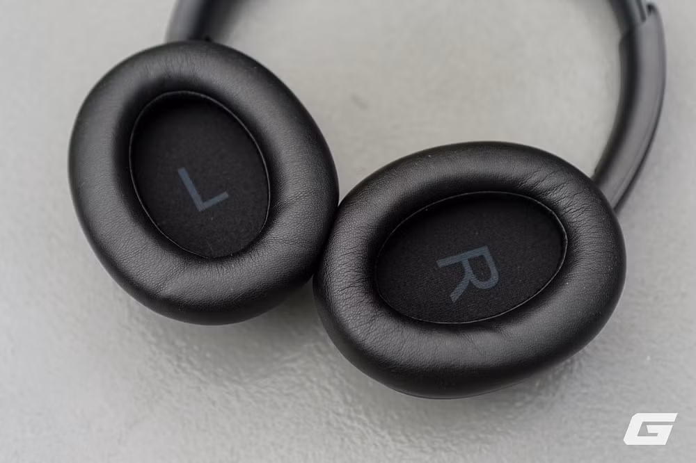 Tai nghe hỗ trợ chống ồn chủ động (ANC), xuyên âm, kết nối đa thiết bị và codec LDAC cao cấp.