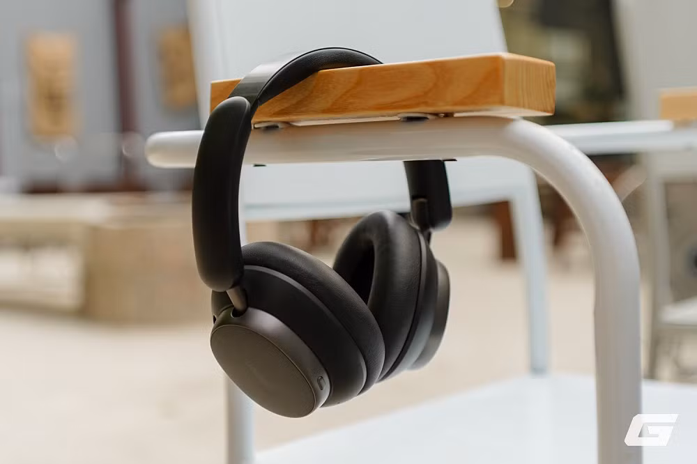 Thời lượng pin cực trâu: 80 giờ khi bật ANC, 120 giờ khi tắt, sạc nhanh 10 phút dùng thêm 5 giờ.