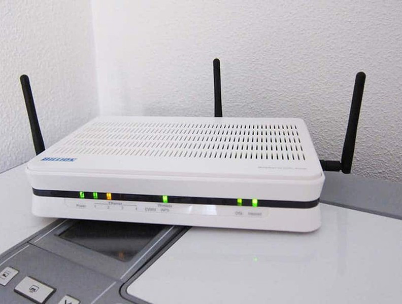 Các thiết bị Bluetooth cũng có thể cản trở sóng Wifi, nhất là trên dải tần 2,4 GHz.