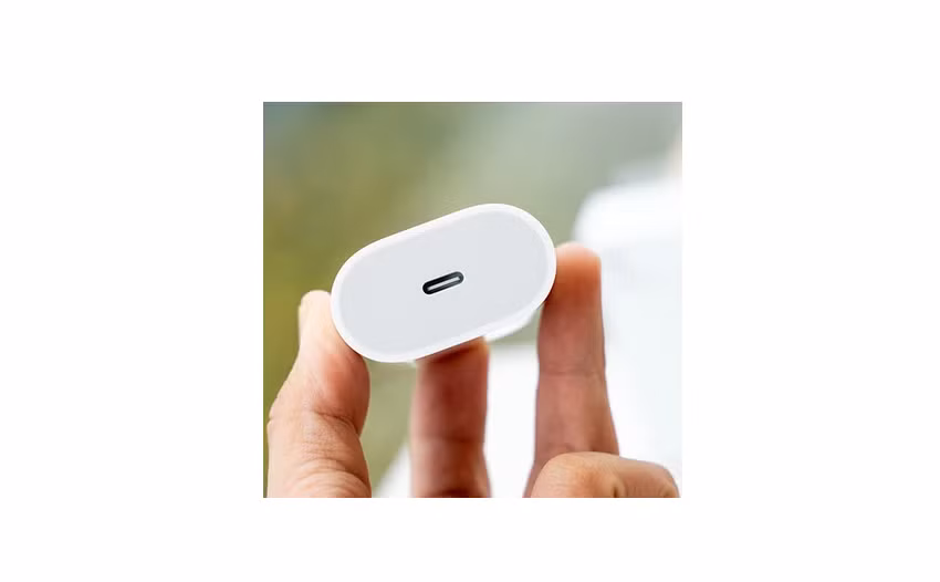 Ngoài ra, nhu cầu sở hữu nhiều củ sạc cho các không gian khác nhau cũng góp phần đẩy doanh số tăng mạnh.