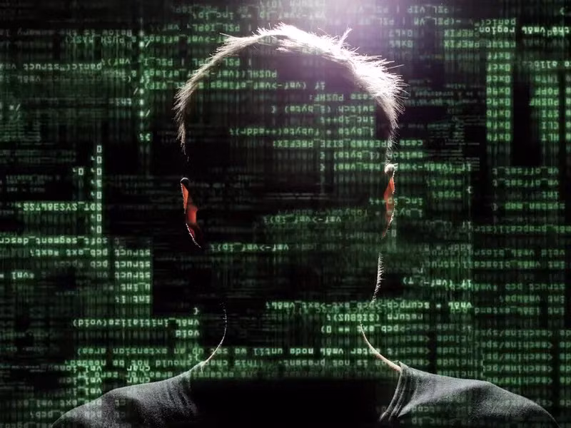 Tiếp đến, nạn nhân bị dụ chuyển tiền hoặc vay ngân hàng theo hướng dẫn.