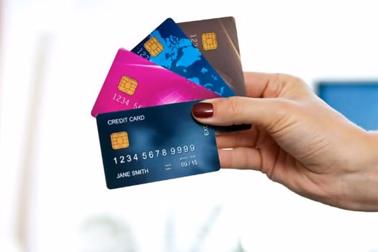 Thói quen quên hạn thanh toán không chỉ khiến bạn bị phạt mà còn khiến lịch sử tín dụng bị ghi nhận xấu.