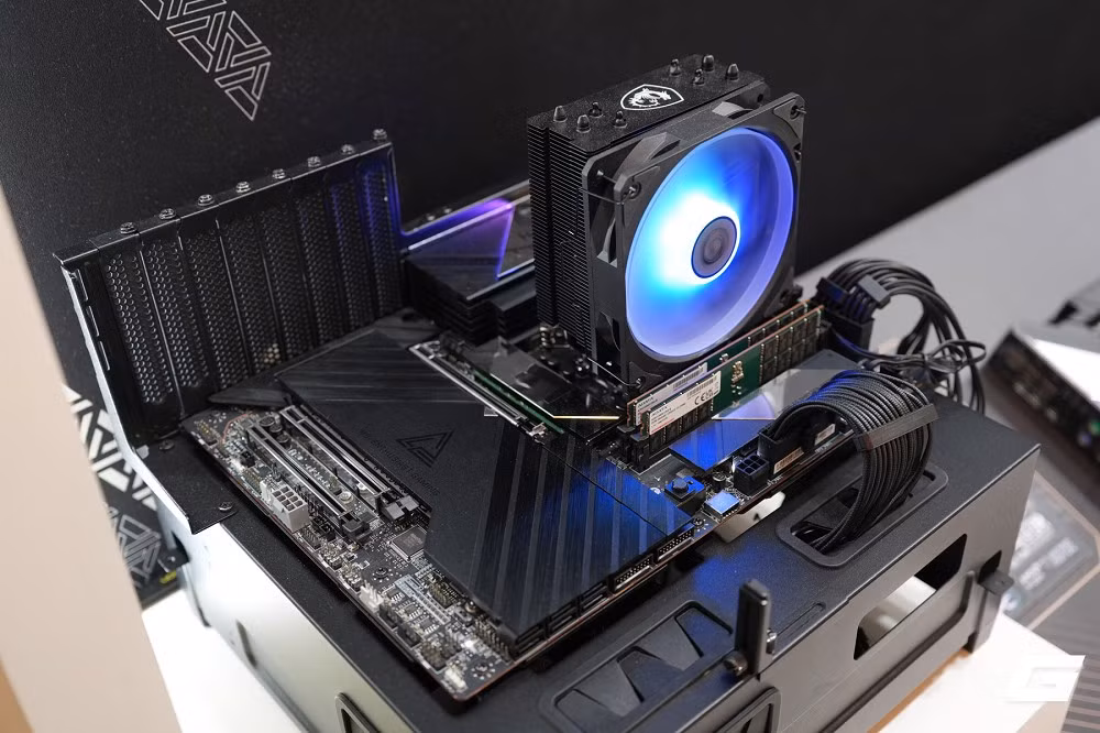 Với UNIFY-X trở lại và B850 nâng tầm phần cứng, MSI đang đặt ra chuẩn mực mới cho mainboard PC năm 2026.(Ảnh: Genk)