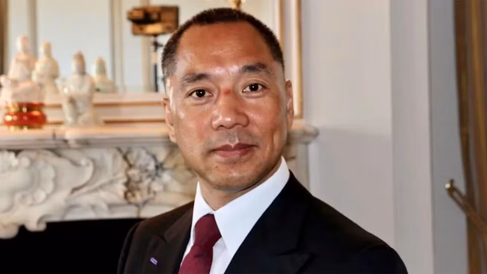 Từ năm 2022, tài sản của ông bị công tố viên và Ủy ban Chứng khoán và Giao dịch Mỹ (SEC) thu giữ để trả cho hàng nghìn nạn nhân.