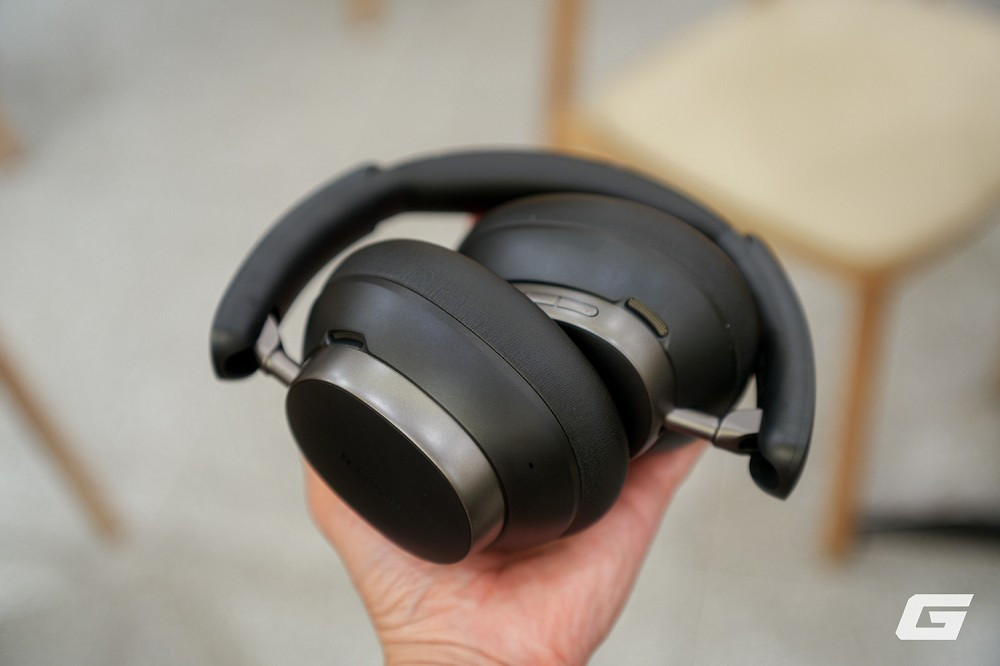 Với giá sale dưới 1 triệu đồng, đây là lựa chọn tai nghe chống ồn đáng mua nhất hiện nay.