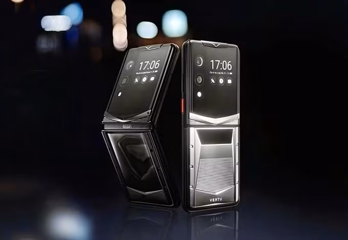 Vertu cho phép khách hàng cá nhân hóa toàn bộ thiết bị theo yêu cầu, kể cả khảm đá quý.(Ảnh: SGGP)