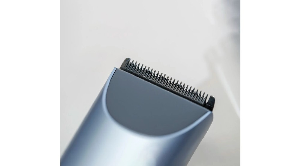 Pin dùng hơn 180 phút, sạc nhanh USB-C, giúp bạn dễ dàng tự cắt tóc tại nhà tiết kiệm chi phí.