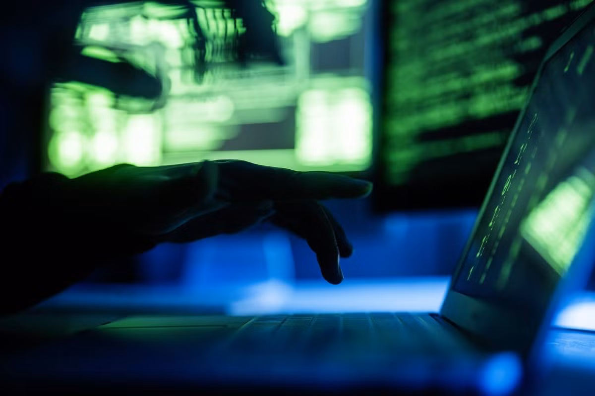 Trong khi đó, Mixpanel phủ nhận bị hack, cho rằng dữ liệu từng được truy cập hợp lệ bởi tài khoản thuộc công ty mẹ của PornHub.