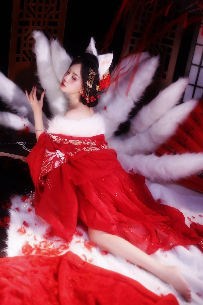 Ngay sau khi công bố, bộ ảnh đã nhận “cơn mưa lời khen” từ cộng đồng mạng với hàng loạt bình luận thán phục.