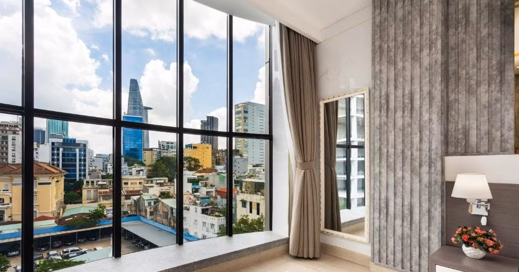 Hơn 10.000 khách sạn từ khắp châu Âu cáo buộc Booking.com ép buộc họ áp dụng điều khoản “giá tốt nhất” gây bất lợi.