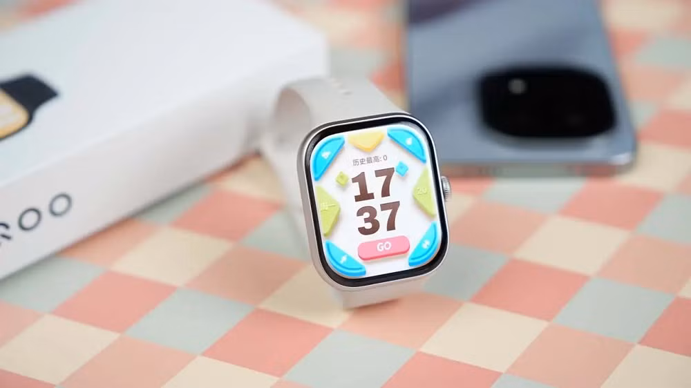 Phiên bản Bluetooth có pin 17 ngày giá chỉ 1,84 triệu đồng, còn bản eSIM nghe gọi giá khoảng 2,58 triệu đồng.