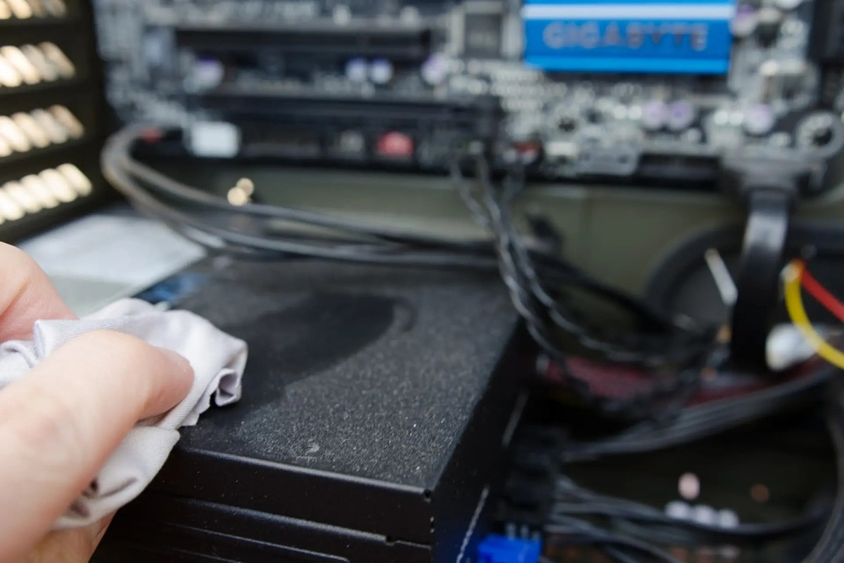 Một tấm lọc sạch sẽ giúp PC hoạt động mát mẻ, ổn định và kéo dài tuổi thọ ﻿ cho toàn bộ hệ thống.