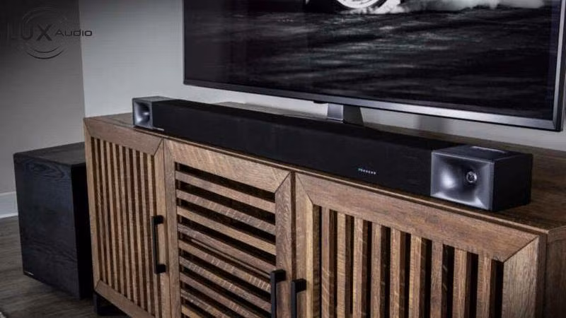 Không ít người dùng đầu tư soundbar cao cấp nhưng lại thất vọng vì âm thanh thiếu chiều sâu, nguyên nhân phổ biến đến từ việc sử dụng kết nối Bluetooth thay vì các chuẩn truyền dẫn chất lượng cao hơn.