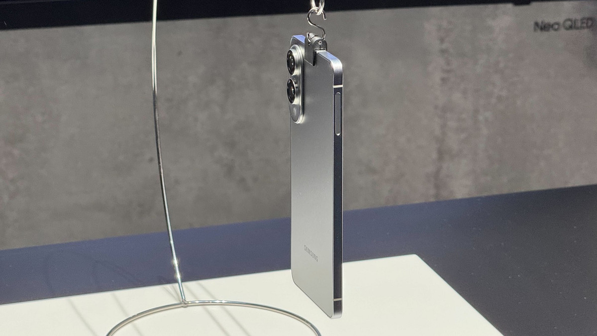 Thiết kế mỏng nhẹ là điểm cộng lớn, nhưng liệu vậy đã đủ để người dùng xuống tiền?